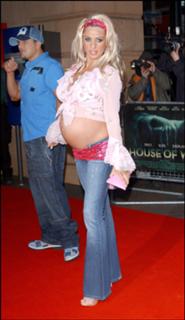 Katie Price feet photo thumbnail