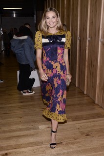 Malgorzata Socha feet photo thumbnail