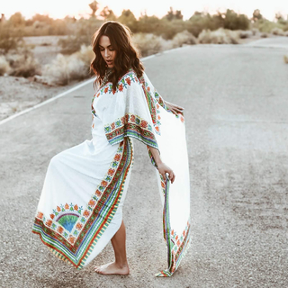 Brie Garcia feet photo thumbnail