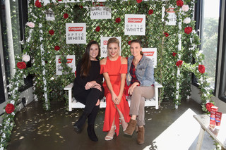 Kelsea Ballerini feet photo thumbnail