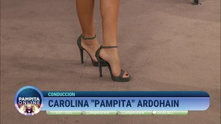 Carolina Ardohain feet photo thumbnail