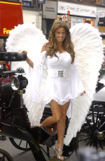 Katie Price feet photo thumbnail