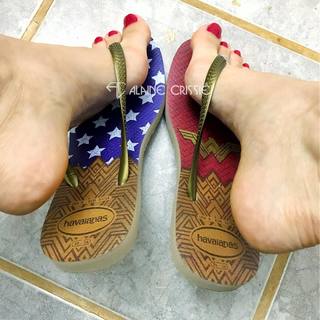 Alaine Crissiê feet photo thumbnail
