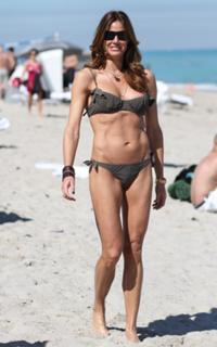 Kelly Bensimon feet photo thumbnail