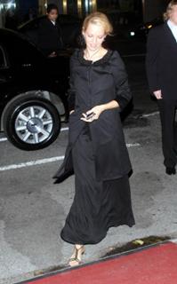 Uma Thurman feet photo thumbnail