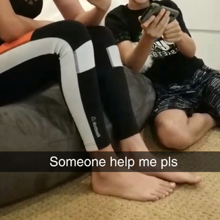Chantel Jeffries feet photo thumbnail