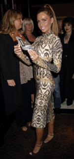 Katie Price feet photo thumbnail