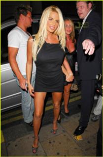 Katie Price feet photo thumbnail