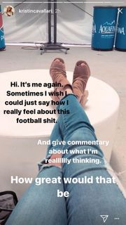 Kristin Cavallari feet photo thumbnail