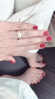 Alaine Crissiê feet photo thumbnail