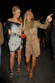 Katie Price feet photo thumbnail