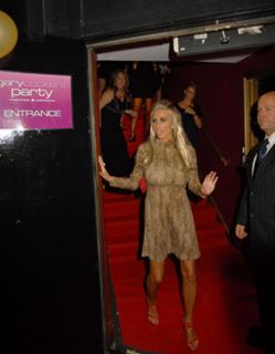 Katie Price feet photo thumbnail