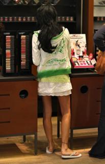 Katie Price feet photo thumbnail