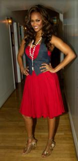 Tyra Banks feet photo 3