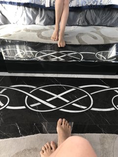 Veronica Maya feet photo thumbnail