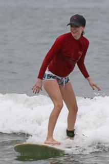 Avril Lavigne feet photo thumbnail