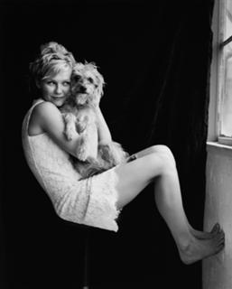 Kirsten Dunst feet photo thumbnail