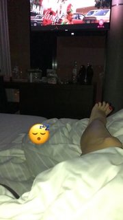 Daniela Katzenberger feet photo thumbnail