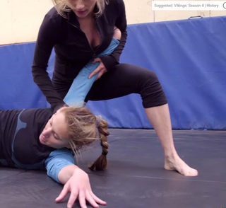 Katheryn Winnick feet photo thumbnail