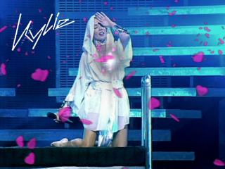 Kylie Minogue feet photo thumbnail
