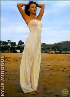 Kylie Minogue feet photo thumbnail
