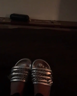 Nicki Minaj feet photo thumbnail