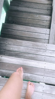 Shay Mitchell feet photo thumbnail