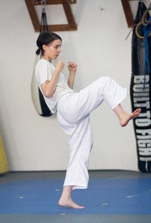 Rooney Mara feet photo thumbnail