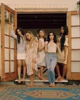Camila Cabello feet photo thumbnail
