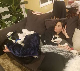 Olivia Munn feet photo thumbnail