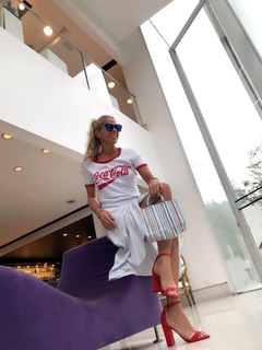 Adriane Galisteu feet photo thumbnail