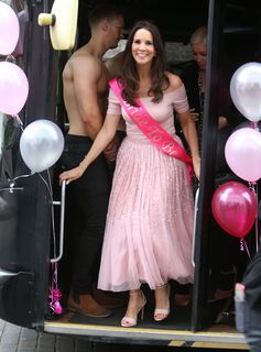 Andrea McLean feet photo thumbnail
