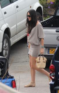 Demi Moore feet photo thumbnail