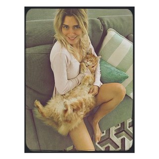 Carolina Dieckmann feet photo thumbnail