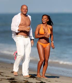 Mel B feet photo thumbnail