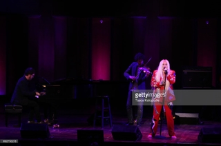 Kesha feet photo thumbnail