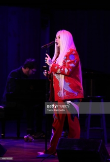 Kesha feet photo thumbnail