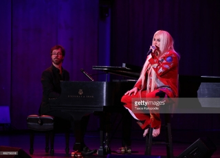 Kesha feet photo thumbnail