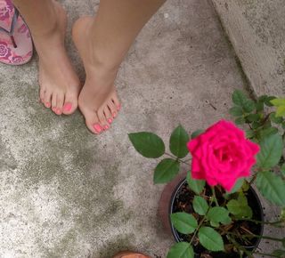 Isa Pes feet photo thumbnail