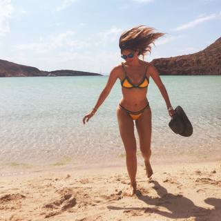 Galilea Montijo feet photo thumbnail