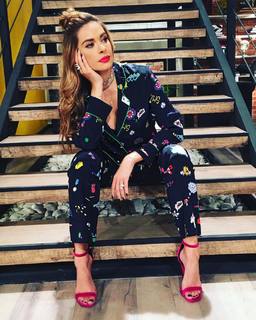 Galilea Montijo feet photo thumbnail