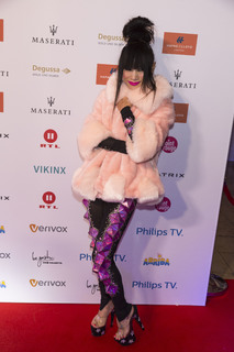Bai Ling feet photo thumbnail
