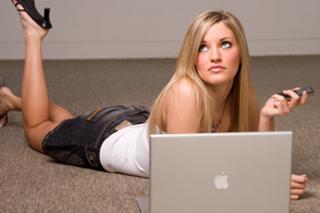 Justine Ezarik feet photo thumbnail