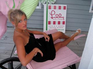 Justine Ezarik feet photo thumbnail