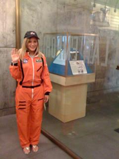 Justine Ezarik feet photo thumbnail
