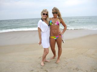 Justine Ezarik feet photo thumbnail