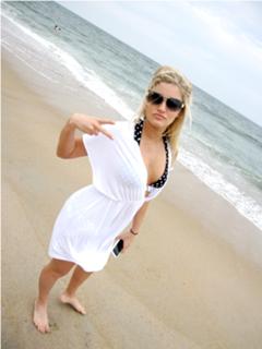 Justine Ezarik feet photo thumbnail