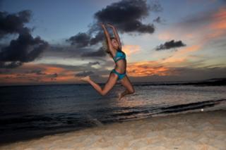 Justine Ezarik feet photo thumbnail