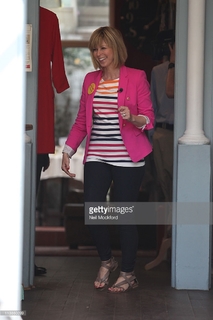Kate Garraway feet photo thumbnail