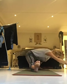 Fearne Cotton feet photo thumbnail